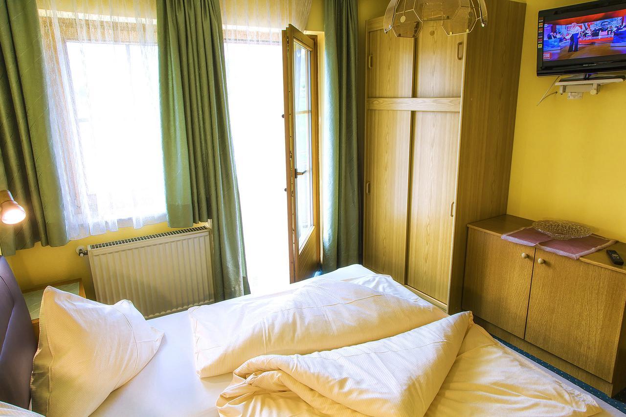 Gaestehaus Goetz Drobollach am Faakersee Luaran gambar