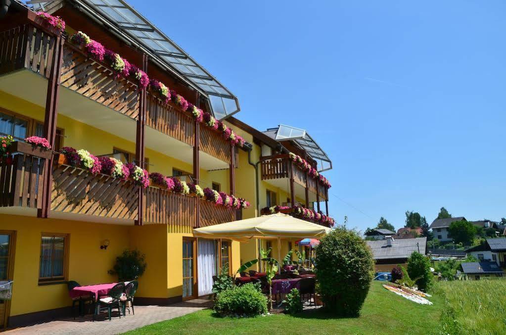 Gaestehaus Goetz Drobollach am Faakersee Luaran gambar